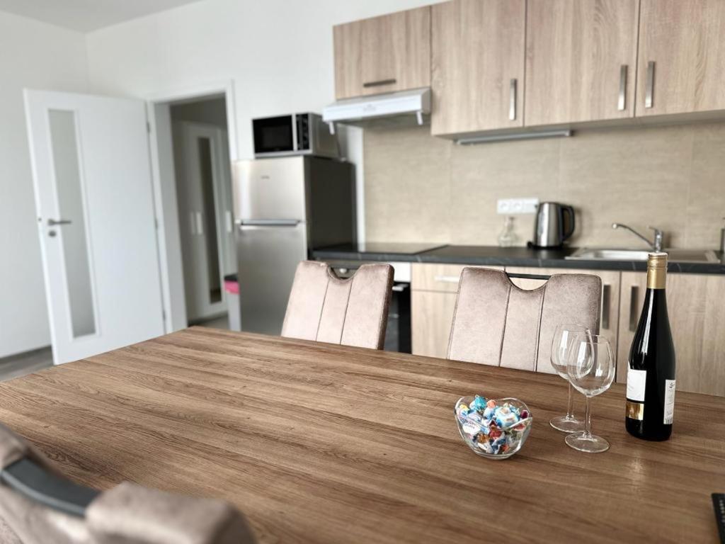 Sky Apartments 512 Plzeň Kültér fotó